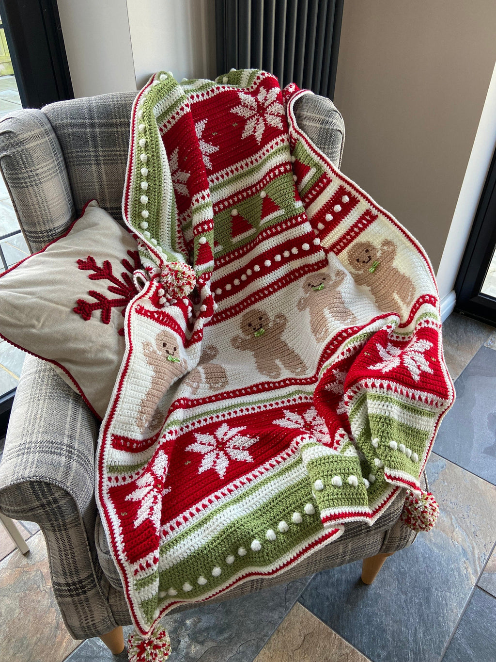 Christmas Eve Tapestry Blanket Crochet Pattern — example project 1