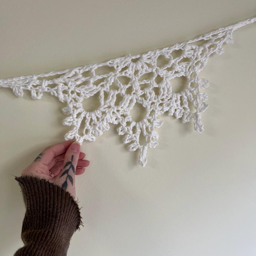 Snowflake Garland Crochet Pattern — example project 4